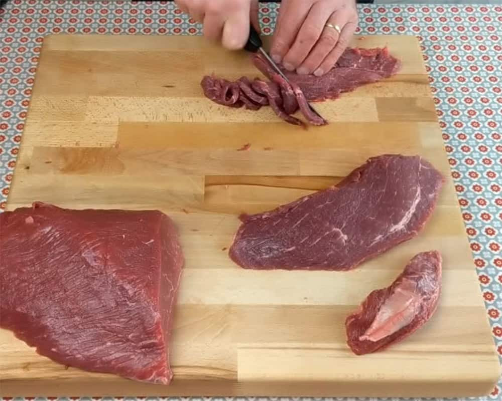 Cutting beef strips